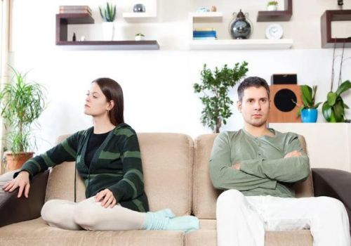 成都出轨取证：离婚女孩子会判给谁吗